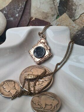 Antique Mid Victorian Jet Glass/Pinchbeck Necklace